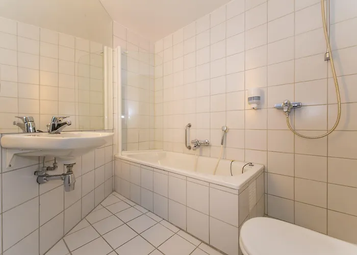 Nordis Lofoten 3* סבולבאר